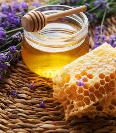 خرید عسل اسطوخودوس طبیعی